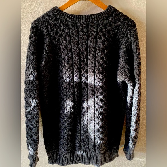 Arancrafts Grey Cardigan Size Small 100% Merino Wool Handwoven in Ireland - Picture 5 of 6